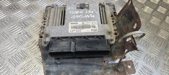 Opel Astra H Engine control unit/module 1039S07138