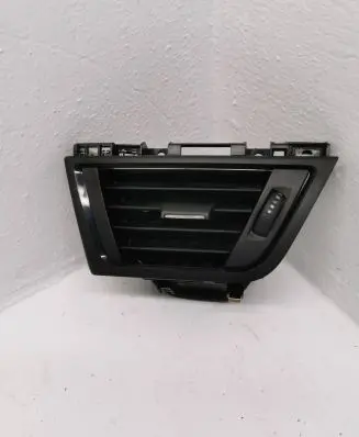 BMW 4 F36 Gran coupe Dash center air vent grill 9218550