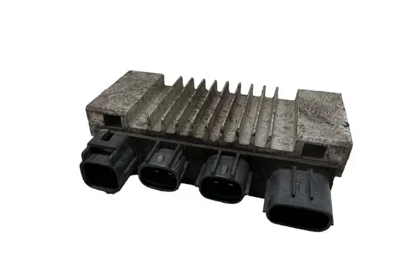 Toyota RAV 4 (XA40) Glow plug pre-heat relay 2855130010 1327000010 04S17542