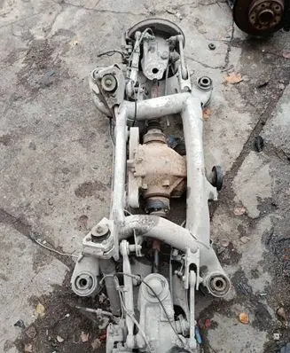 BMW 5 E39 Rear axle beam with reductor 