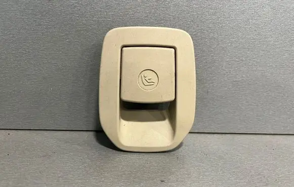 BMW 3 E92 E93 ISOFIX cover 6962764