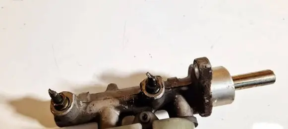 Honda Accord Master brake cylinder