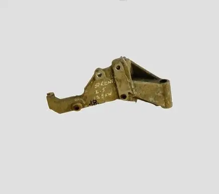 KIA Sorento Engine mounting bracket