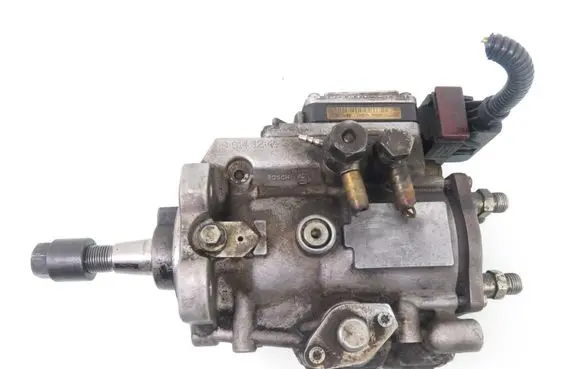 BMW 3 E46 Fuel injection high pressure pump 0281002173 0281010888
