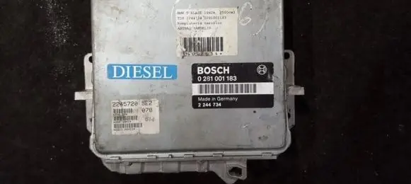 BMW 5 E34 Engine control unit/module 0281001183 2244734