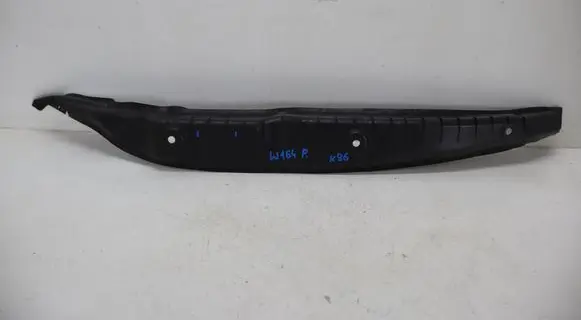 Mercedes-Benz ML W164 Fender end trim 1648890425