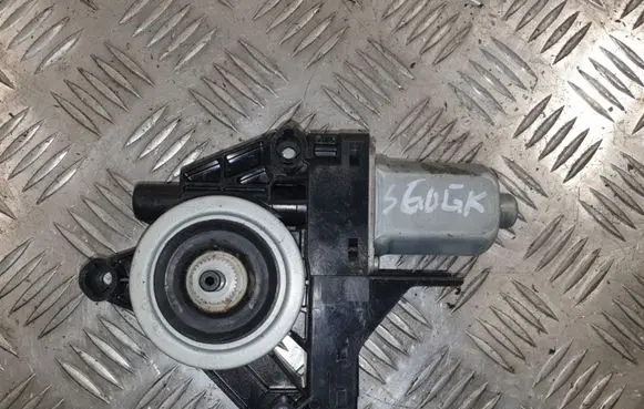 Volvo S60 Rear door window regulator motor