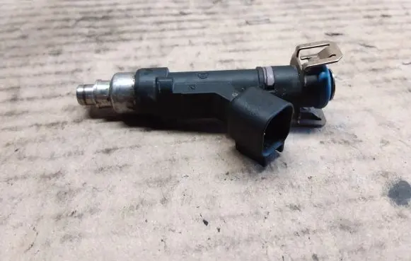 Mazda 6 Fuel injector 0280158157
