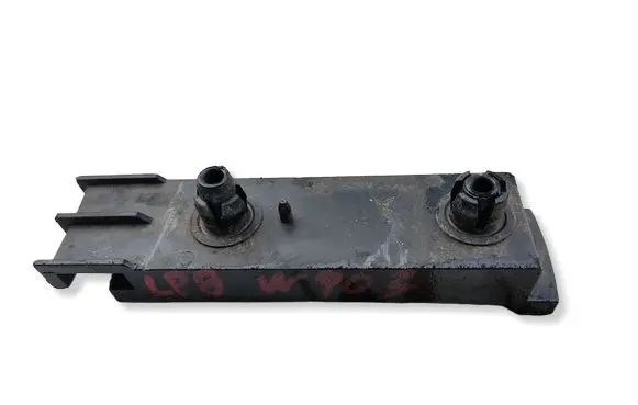 Mercedes-Benz Sprinter W901 W902 W903 W904 Fender mounting bracket 