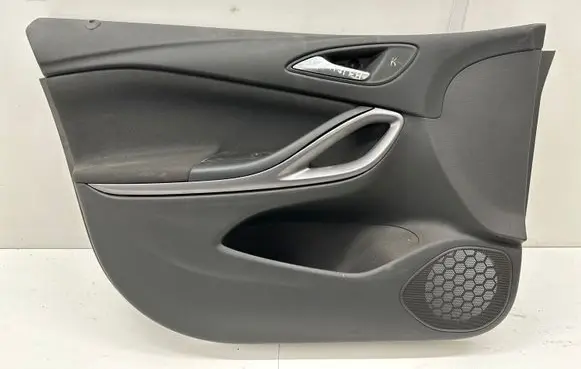 Opel Astra K Front door card panel trim
