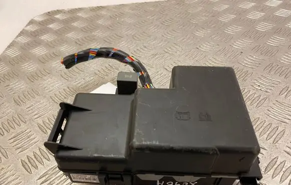 Volvo XC90 Fuse module 31384034