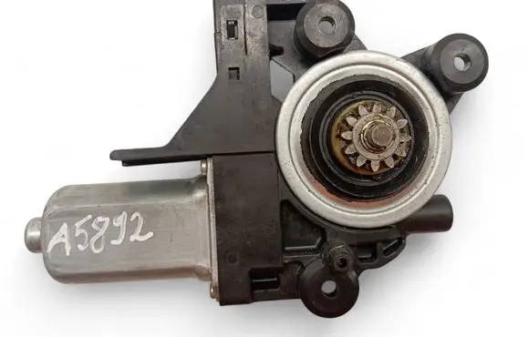 Volvo XC70 Front door window regulator motor 970714102