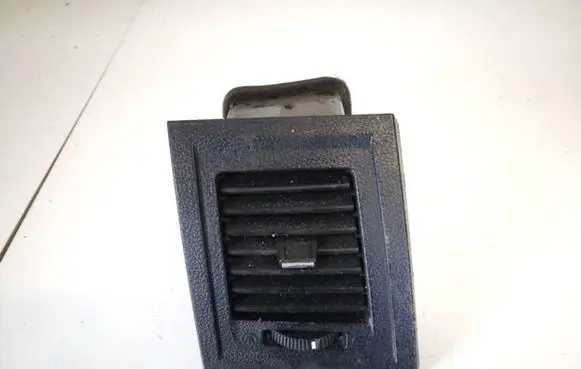 Dash center air vent grill