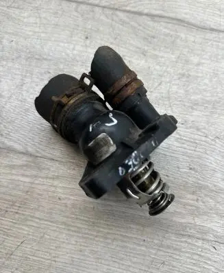 Ford Mondeo MK IV Thermostat 4L5GBCL357 3723312