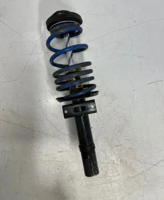 Volkswagen Polo Front shock absorber/damper 334835