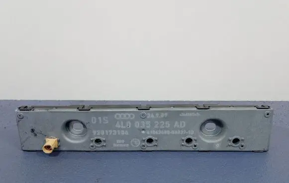 Audi Q7 4L Aerial GPS antenna 4L0035225AD