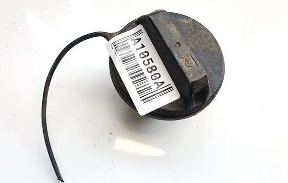 Nissan Terrano Fuel tank filler cap