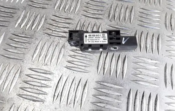 Audi A8 S8 D3 4E Airbag deployment crash/impact sensor 4B0959643E
