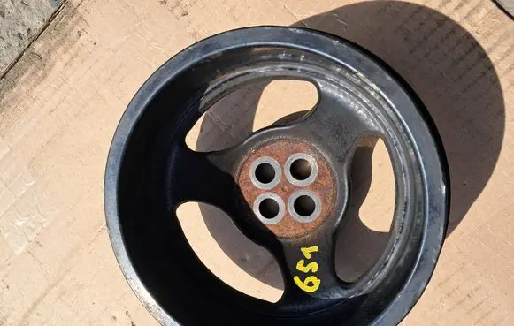 Mercedes-Benz C W204 Crankshaft pulley A6510300703