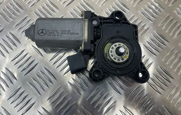 Mercedes-Benz S W220 Front door window regulator motor A2208204542