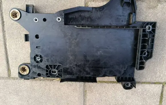 BMW X1 F48 F49 Battery tray 7641797 58650910
