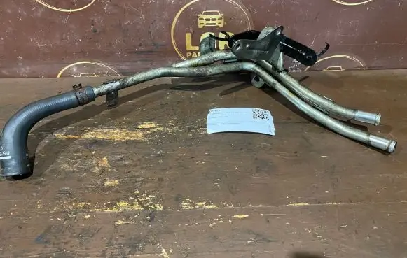 Opel Astra H Coolant pipe/hose 