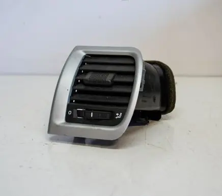 Skoda Fabia Mk2 (5J) Dashboard air vent grill cover trim 5J0819701E