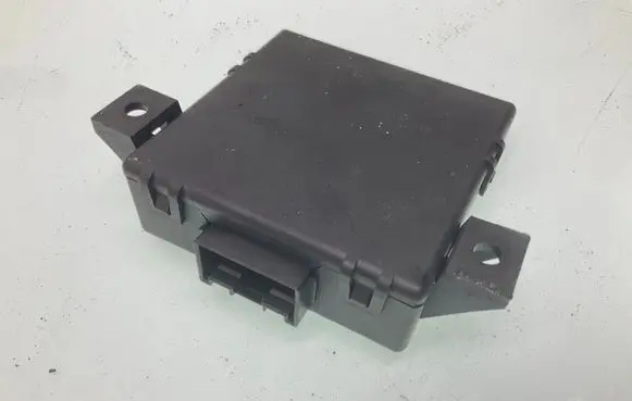 Audi A4 S4 B8 8K Gateway control module 8T0907468AB