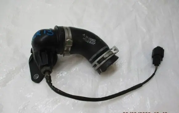 Renault Kadjar Engine coolant pipe/hose 147138070R