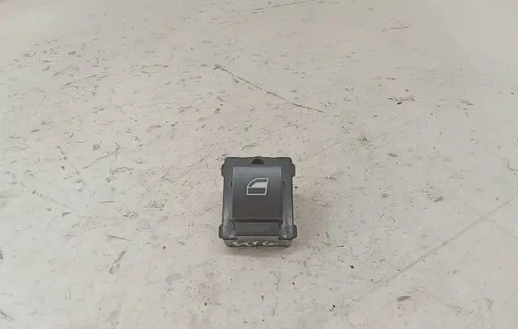BMW 7 E65 E66 Electric window control switch 8379597
