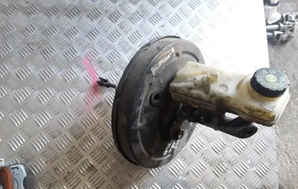 Renault Scenic II - Grand scenic II Brake booster 8200873347