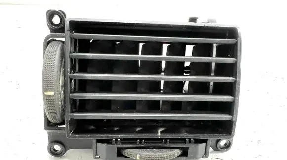 KIA Cerato Dash center air vent grill LD84885A