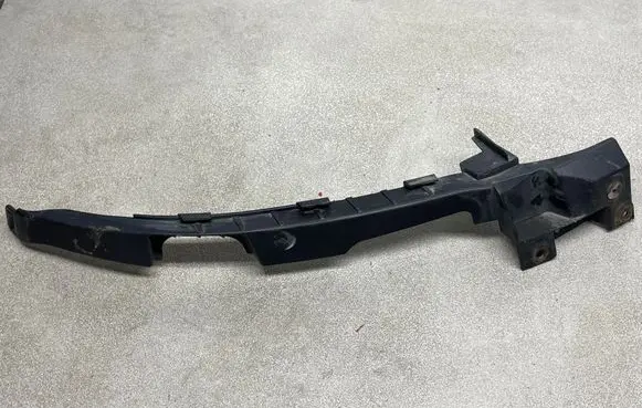Opel Insignia A Front bumper mounting bracket 13250571