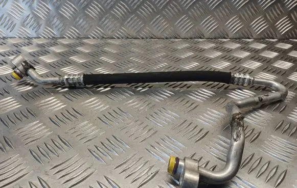 Air conditioning (A/C) pipe/hose