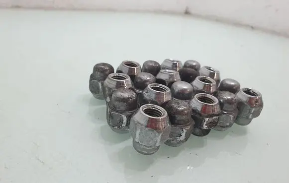 KIA Ceed Nuts/bolts 