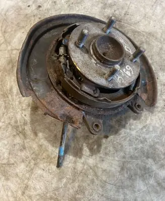 Toyota Corolla Verso E121 Rear wheel hub