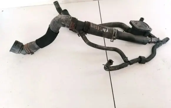 Skoda Fabia Mk1 (6Y) Engine coolant pipe/hose 6q0122447c
