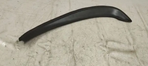 (B) pillar trim (bottom)