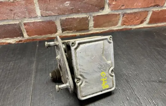 Mercedes-Benz S W221 ABS Pump A2214310748 A2219014700