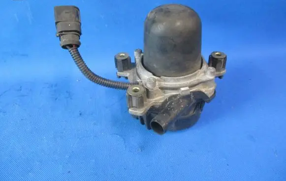Porsche Cayenne (9PA) Secondary air pump 7L5959253D 10200105BAC