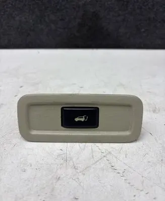 Nissan Murano Z51 Tailgate/boot open switch button 909701AA0A