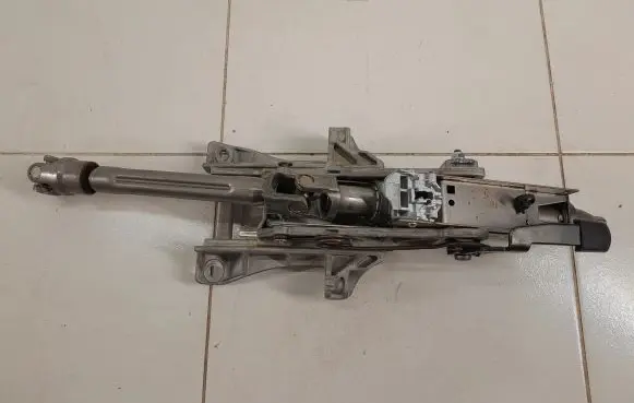 Land Rover Discovery Sport Steering wheel axle FK723C529CC
