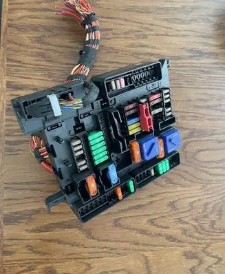 BMW 1 F40 Fuse module 5A0BD89 9270356