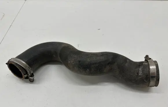 Land Rover Discovery 5 Intercooler hose/pipe FK629G738CA