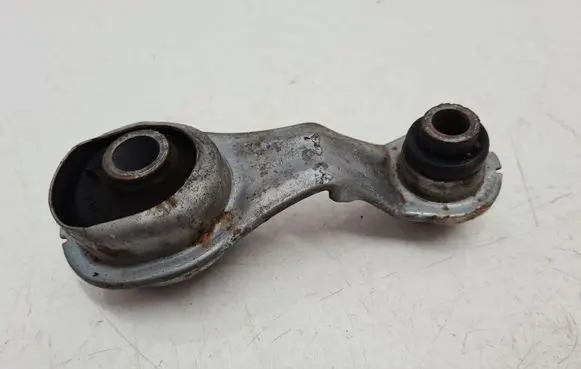 Dacia Sandero Engine mount bracket 112381035R