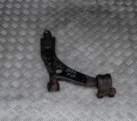 Ford Focus Front lower control arm/wishbone
