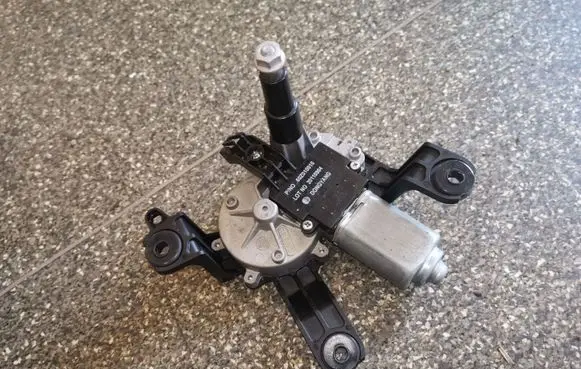 Chevrolet Cruze Rear window wiper motor 95483121 20110904