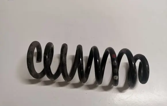 Mercedes-Benz C W205 Rear coil spring