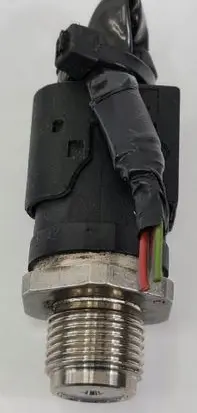 Mercedes-Benz E W212 Fuel pressure regulator 0281002927