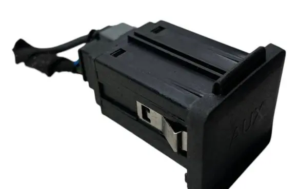 Opel Mokka AUX in-socket connector 20874710 NAL1133166CA
